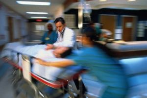 Criză de donatori de organe în România. Mii bolnavi se agaţă de o speranţă şi aşteaptă să fie chemaţi pentru transplant