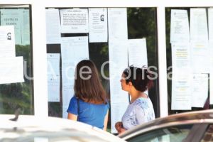 Elevii cu 10 la Bacalaureat si la Evaluarea Nationala primesc bani de la Guvern. Doi constanteni vor incasa cate 3.000 de lei, iar alti 12 - cate 1.000 de lei