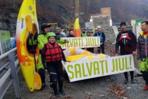 Potenţial energetic distrus sub pretexte ridicole. Investiţii româneşti de 189 de milioane de euro, blocate de Reţeaua Soros