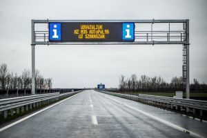 Autostrada promisiunilor: Drumarii din Ungaria mai au 20 de kilometri până la Autostrada Transilvania, părăsită de autorităţile române