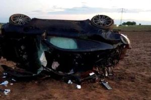 Șacoşe cu bani găsite într-o maşină după un accident mortal