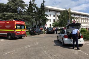 Accident rutier in municipiuul Constanta, pe strada Traian, in zona Prefecturii. Un copil a fost ranit