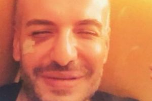 Un mare PREZENTATOR GAY din ROMÂNIA a fost BĂTUT. Dezvăluiri ȘOCANTE despre cum a fost lovit cu BESTIALITATE