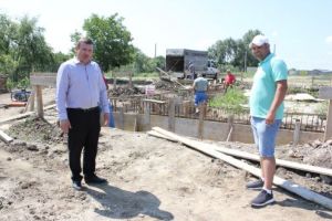 În comuna Berceni, primarul se ţine de cuvânt. Promisiuni duse la îndeplinire fără preget