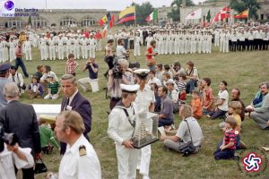 1976, Festival Drapele