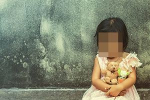 Drama din spatele unei sinucideri. O fetiţă a rămas fără ambii părinţi
