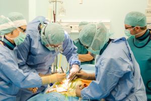 Judeţul Satu Mare, primul pe ţară la boli cardiace, cedează Bihorului un aparat de 150.000 de euro