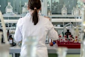 A MURIT UN GENIU, dar nu în zadar. Primii paşi spre LEACUL DECENIILOR. Alertă în lumea ştiinţifică