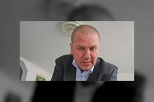 Popa şi Manolache : cum e turcul, şi pistolul