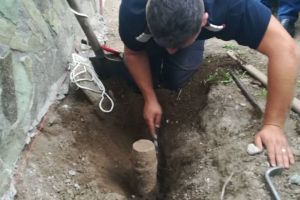 Un proiectil din Primul Război Mondial, găsit lângă o casă din Crasna