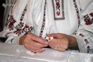 Aplicaţia pentru Programul naţional destinat susţinerii meşteşugurilor şi artizanatului va deveni activă pe 23 iulie