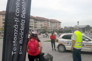 Poliţiştii au venit cu „bicicleta beată” în centrul Sucevei