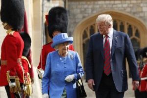 Am urmatoarea propunere: Trump, declaraţii controversate despre regina Elisabeta