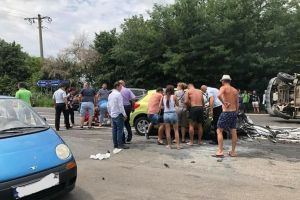 Accident rutier pe DN39 Constanta - Mangalia in apropiere de Costinesti. O victima este incarcerata. Intervine elicopterul SMURD (galerie foto) 