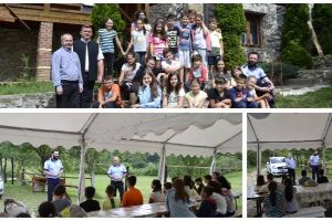 FOTO: „În vacanţă îmi fac doar amintiri frumoase”. IPJ Alba continuă seria de activităţi preventive în taberele de copii