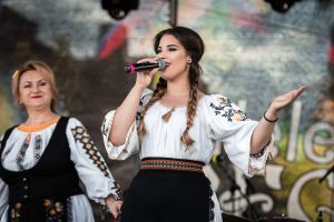 Finalul „Zilelelor Reghinului” pe acordurile Gheorghe Zamfir & Bere Gratis