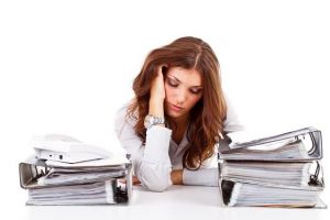 Sondaj: În România, 4 din 10 angajaţi spun că obişnuiesc să lucreze şi atunci când sunt în concediu. 20% nu au avut nicio zi liberă în ultimul an