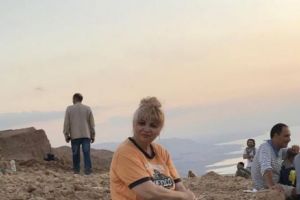 Experienţa spirituală a actriţei Nuami Dinescu. A vizitat morminte sfinte