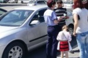 Politistii recomanda conducatorilor auto cum sa procedeze in zilele toride