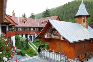 Mănăstiri care îşi sărbătoresc astăzi hramul: Mănăstirea “Sfântul Ilie” din Albac