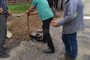 Stradă asfaltată, spartă a doua zi pentru un racord la utilităţi