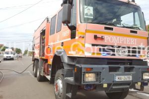 Incendiu in municipiul Constanta. O casa de pe strada Alba Iulia a fost cuprinsa de flacari. Pompierii chemati in ajutor