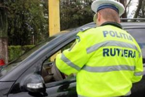 Două maşini parcate regulamentar tamponate de un şofer mort de beat, în Miercurea Ciuc