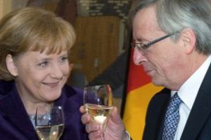 Unul dintre cei mai puternici LIDERI europeni BEA GIN în loc de APĂ