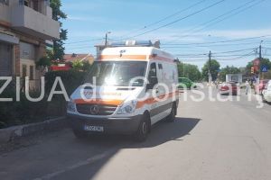 Constanta. 78 de permise de conducere, retinute pentru nerespectarea semnalelor acustice si luminoase ale ambulantei