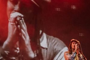 JP Cooper, autorul hitului „She’s on my mind” – „Echipa mea mi-a spus că în România sunt cele mai frumoase femei”