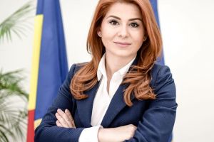 Ioana Bran clarifică situaţia. Și-a cumpărat bilet, nu a fost alungată