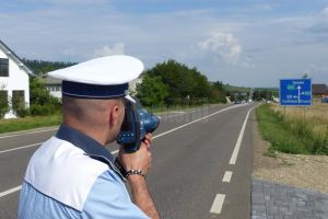 Poliţiştii au pregătite 19 radare pentru perioada de foc care urmează pe şoselele judeţului