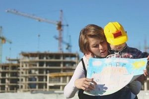 Primaria pierde procesul cu unii dintre cei care au contestat impartirea terenurilor pentru tineri