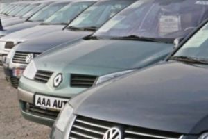 Un GERMAN a costruit o maşină pentru că NU O GĂSEA pe cea dorită