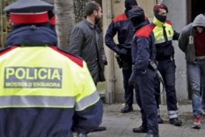 ANI GREI de ÎNCHISOARE pentru trei români acuzaţi de VIOL în Spania. Suma URIAȘĂ cerută de procurori