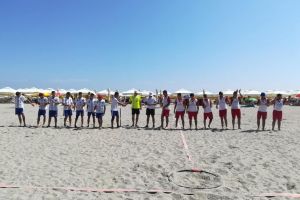 Frontiera Tomis Constanta a castigat si Campionatul National de Oina pe plaja (galerie foto)