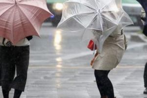 ALERTĂ de la meteorologi! La noapte VINE VIJELIA. Prognoză meteo SUMBRĂ pentru Bucureşti, la început de săptămână