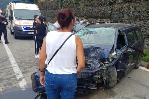 FOTO – Accident cu opt răniţi pe Valea Oltului la Câineni
