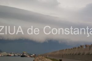 LIVE. Noi amenintatori pe cer la Constanta. Imagini impresionante surprinse in Portul Constanta (galerie foto-video)        