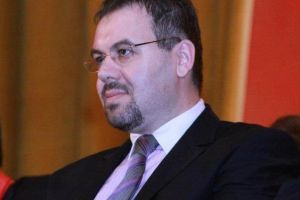 Ca preşedinte ASF, Leonardo Badea câştigă mai bine decât Mugur Isărescu