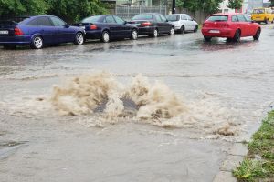 Mircea Hava a găsit în Austria tehnologia necesară pentru a rezolva problema capacelor şi căminelor de canalizare