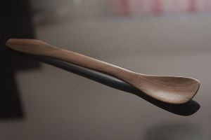 Atelier de cioplit la Timisoara. Invatati cum sa realizati o lingura dintr-o bucata de lemn