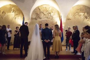 Nunta cu grifoni: Sala cu grifoni din Muzeul Cetăţii, transformată în casă a căsătoriilor