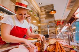 Cât de importantă este deservirea plăcută?