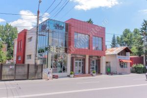 TÂRGOVIȘTE: Magazinul Andrei House angajează CROITOREASĂ şi VÂNZĂTOARE