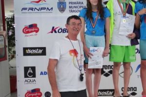 Trei medalii pentru înotătorii cadeţi