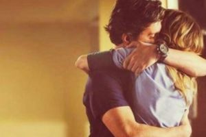 METODA „FEMEII IUBĂREȚE”. Te atinge şi te lasă fără...ULTIMA FIȚĂ printre HOȚI