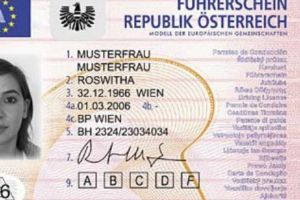 Guvernul de dreapta din Austria interzice examenele de conducere auto în limba turcă