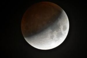 TOTUL despre eclipsa de Lună din 27 iulie 2018. Va fi cea mai lungă eclipsă de lună a secolului
