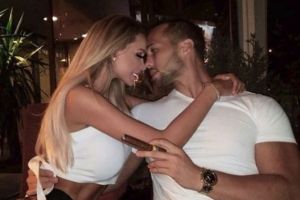 Surpriza uriasa, Tristan Tate si-a facut deja o noua iubita! Dupa despartirea de Bianca, englezul se afiseaza cu o alta femeie